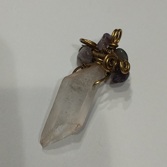Hand Crafted Jewelry - NWT 🇨🇦 Handcrafted Beautiful Rose Quartz Pendant